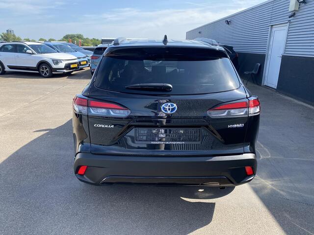 Toyota COROLLA Cross Hybrid 200 Dynamic edition Navigatie, Dodehoekdetectie, Parkeersensoren voor + Achter, Elektrische achterklep, LED, LMV,