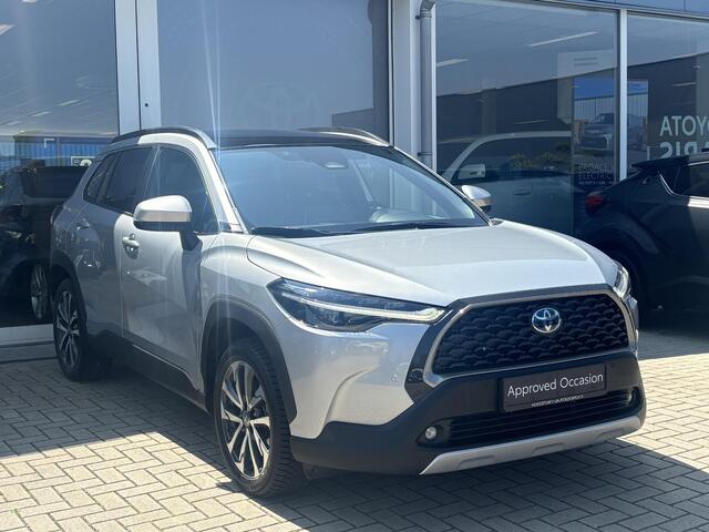 Toyota COROLLA Cross Style | All seasonbanden | Panoramadak | Half leder | Stoelverwarming | Parkeerhulp voor en achter | Toyota garantie tot 2034!
