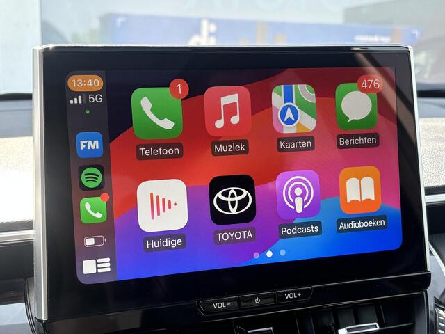 Toyota COROLLA Cross Style | All seasonbanden | Panoramadak | Half leder | Stoelverwarming | Parkeerhulp voor en achter | Toyota garantie tot 2034!