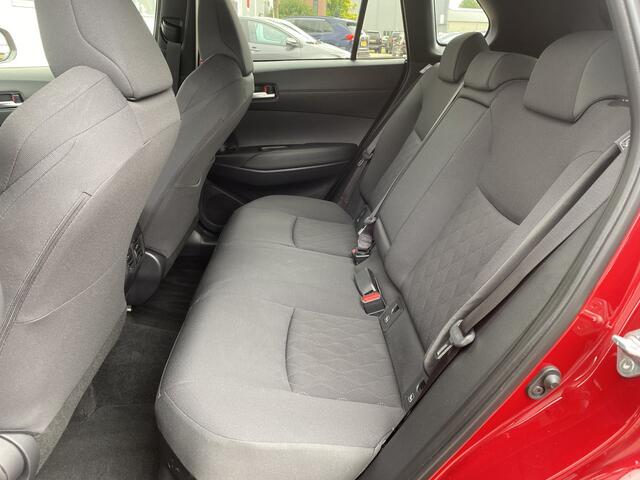 Toyota COROLLA Cross Hybrid 140 Style Limited Stoel Stuur Verwarming Parkeersensoren BSM Navi Carplay