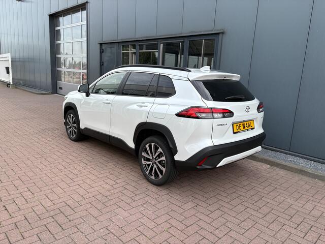 Toyota COROLLA Cross 1.8 Hybrid 140 Style + KEYLESS/CAMERA/NAVI/DODEHOEK/WINTERPACK