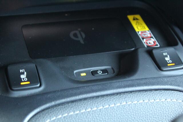 Toyota COROLLA Touring Sports 1.8 Hybrid 140 Dynamic Plus | Rijklaar | Stoel-/stuurverw. | El. achterklep | Parkeersens. v+a | LED | Keyless | Navi