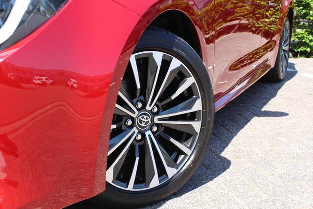 Toyota COROLLA Touring Sports 1.8 Hybrid 140 Dynamic Plus | Rijklaar | Stoel-/stuurverw. | El. achterklep | Parkeersens. v+a | LED | Keyless | Navi