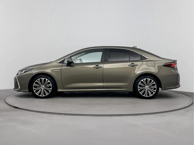 Toyota COROLLA 1.8 Hybrid Dynamic | Trekhaak | Stoelverwarming |