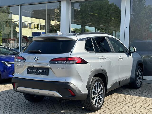 Toyota COROLLA Cross Hybrid 140 Style | Slechts 10.000km! | Navigatie | Camera | Apple Carplay/Android auto | Toyota garantie tot 2034!