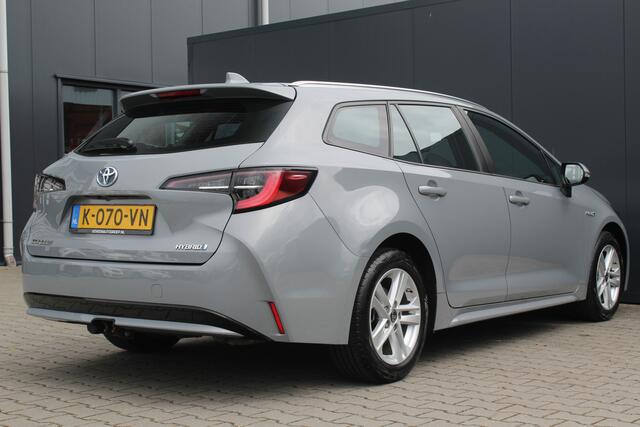 Toyota COROLLA Touring Sports 1.8 Hybrid Business | Incl. 12 maanden garantie | Dealer onderhouden | Afneembare trekhaak | Cruise control | Achteruitrijcamera | Airco | Climate control | Lichtmetalen velgen | Bluetooth