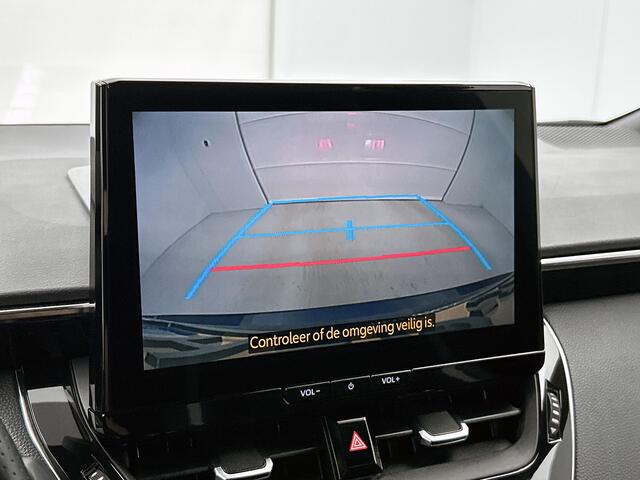 Toyota COROLLA Touring Sports Hybrid 140 GR Sport Limited | Navigatie | Stoelverwarming | Sportstoelen | 18 inch LM Velgen |