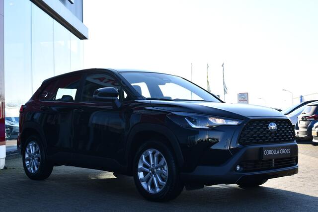 Toyota COROLLA Cross Hybrid 140 Active Plus Limited Automaat 140pk | Dodehoekdetectie | Stoelverwarming | Parkeersensoren |