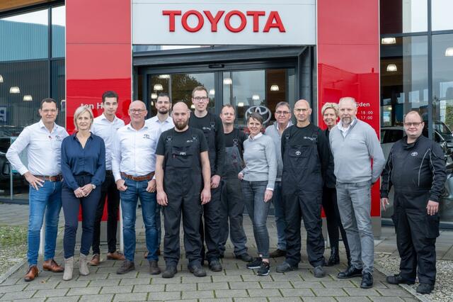 Toyota COROLLA Hybrid 200 Dynamic Limited Automaat | Elektrische achterklep | A