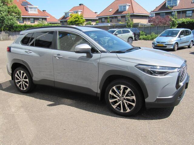 Toyota COROLLA Cross Hybrid 140 Style elektrische achterklep