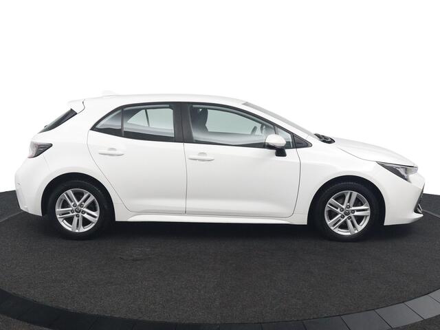 Toyota COROLLA 1.8 Hybrid Active | Navigatie | Adaptieve Cruise control | Climate Control |