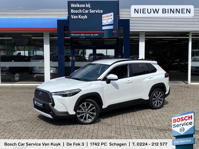 Toyota COROLLA Cross 2.0 High Power Hybrid First Edition / NL-Auto / 1-Ste Eigenaar / Dealer-Onderhouden / Automaat / Keyless / Half-Leder / LED / DAB / Apple-Carplay & Android-Auto / Navi / Camera / Stoelverwarming / Adaptieve Cruise-Control / Elektrische Achterklep /