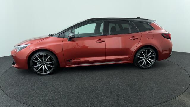 Toyota COROLLA Touring Sports Hybrid 180 GR SPORT / HUD / JBL / Panoramisch schuif-kanteldak