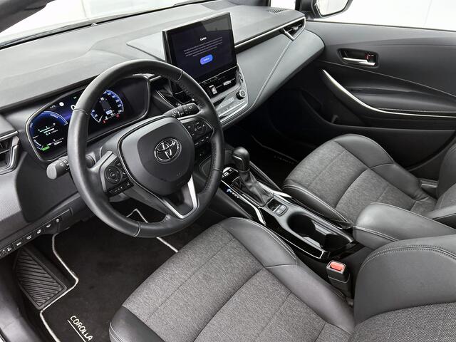 Toyota COROLLA Touring Sports Hybrid 140 Dynamic Limited | Navigatie | Stoel- en Stuurverwarming | Parkeersensoren voor+achter |