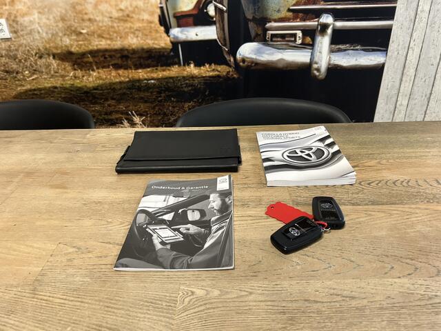 Toyota COROLLA Touring Sports 1.8 Hybrid Active ADAPT CRUISE CAMERA LED NAVI ECC