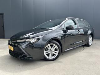 toyota-corolla-touring-sports-1.8-h