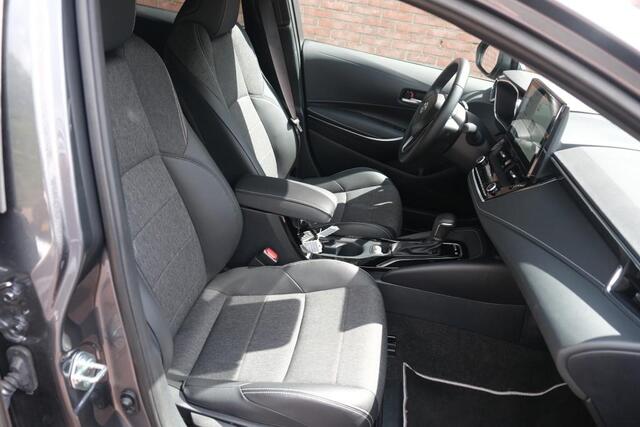 Toyota COROLLA 1.8 Hybrid 140pk CVT Touring Sport Dynamic Toyota Corolla 1.8 Hybrid 140pk CVT Touring Sports First Edition | Navi | Climate | Adaptive Cruise | Keyless | Camera | Elektrische Achterklep