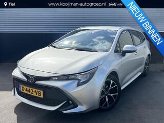 toyota-corolla-touring-sports-1.8-h