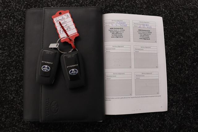 Toyota COROLLA Touring Sports 1.8 Hybrid Business | Apple Carplay/Android Auto | Parkeercamera | Adaptieve Cruise Control |