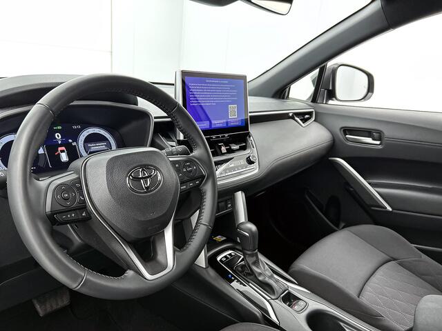 Toyota COROLLA Cross Hybrid 140 Style