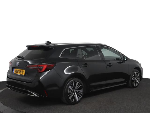 Toyota COROLLA Touring Sports Hybrid 180 Dynamic | Parkeer sensoren | Navigatie | Stoelverwarming |