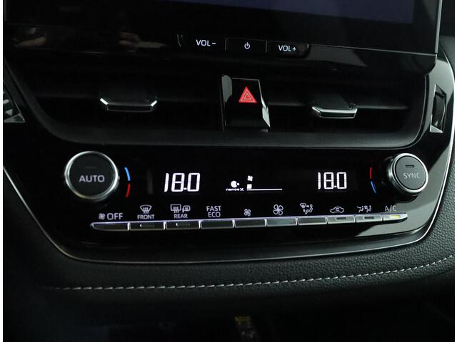 Toyota COROLLA Touring Sports Hybrid 180 Dynamic | Parkeer sensoren | Navigatie | Stoelverwarming |