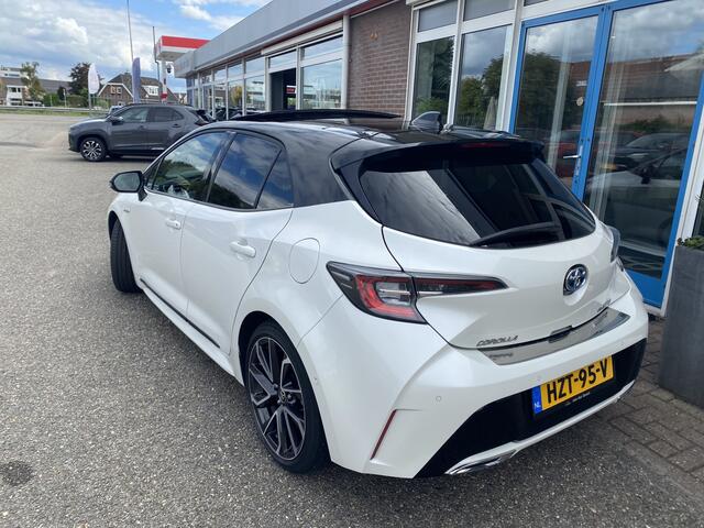 Toyota COROLLA 2.0 Hybrid Executive JBL Panoramadak Leer