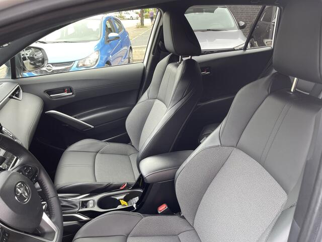 Toyota COROLLA Cross Hybrid 200 Style Automaat Stoel verwarming/Camera/Key less.