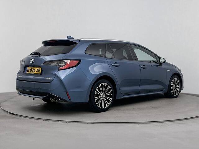 Toyota COROLLA Touring Sports 2.0 Hybrid Business Plus | NL-Auto | Apple Carplay -/ Android Auto | Stoelverwarming |