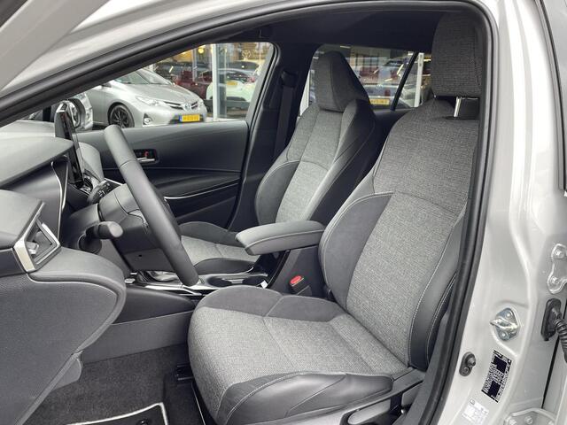 Toyota COROLLA Touring Sports Hybrid 140 Dynamic **STOELVERWARMING/ PARKEERSENSOREN VOOR EN ACHTER/ LENDENSTEUN/ KEYLESS**
