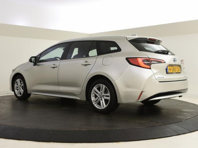 Toyota COROLLA 1.8 Hybrid Business | Camera | Apple & Android Carplay