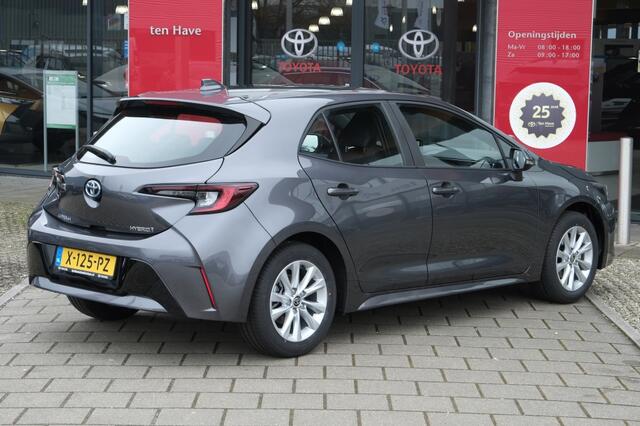 Toyota COROLLA 1.8 Hybrid Active Automaat | Apple Carplay / Android Auto | Ada