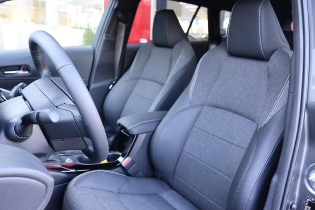 Toyota COROLLA Touring Sports 1.8 Hybrid First Edition, Apple carplay, Android auto!