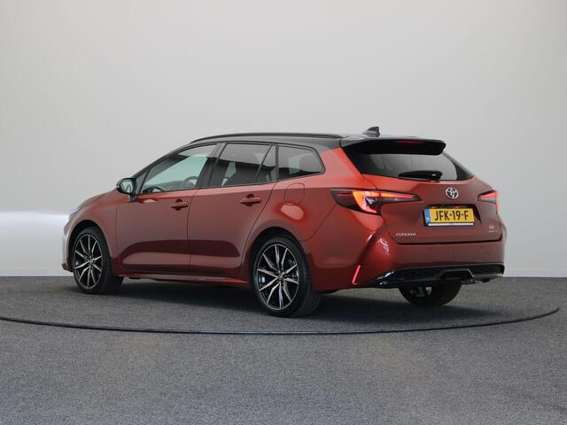 Toyota COROLLA Touring Sports Hybrid 180 GR Sport | Bi tone | Stuur, voorruit en stoelverwarming | Elektrische Achterklep | Adaptieve Cruise Control |