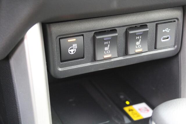 Toyota COROLLA Cross 1.8 Hybrid 140 Style Plus | Rijklaar | Stoel-/stuurverw. | El.achterklep | Keyless | Adap.cruise | LED | Parkeersens. v+a | Apple/Android | Navi