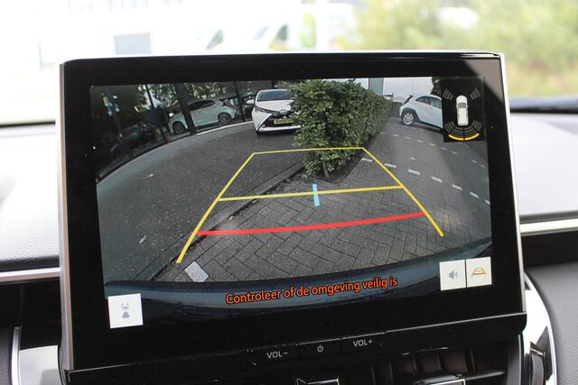 Toyota COROLLA Cross 1.8 Hybrid 140 Style Plus | Rijklaar | Stoel-/stuurverw. | El.achterklep | Keyless | Adap.cruise | LED | Parkeersens. v+a | Apple/Android | Navi