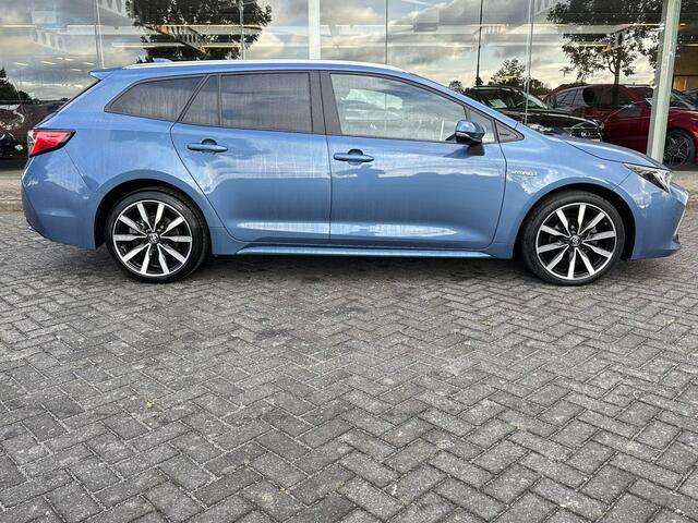 Toyota COROLLA Touring Sports | Navi | Full LED | Camera | 18"LM velgen | 1.8 Hybrid Business ocassion