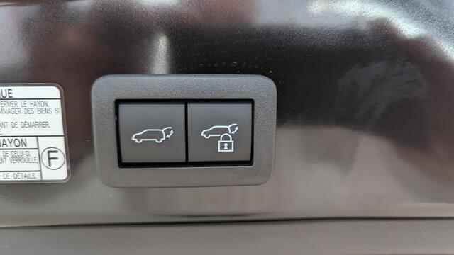 Toyota COROLLA Cross Hybrid 200 Style TOYOTA MANIA **NIEUW!**