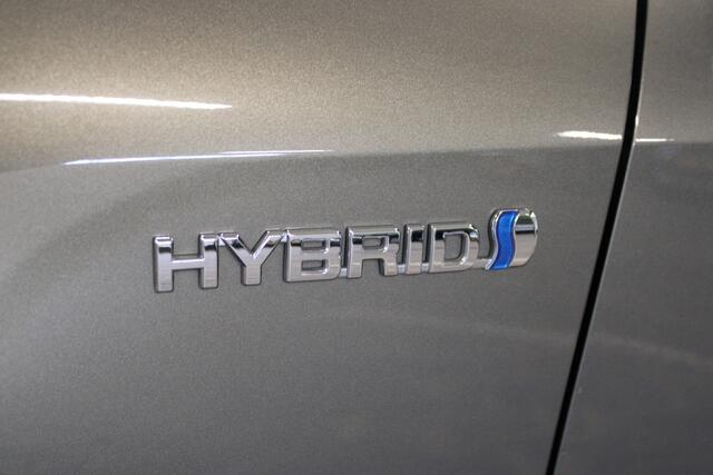 Toyota COROLLA Touring Sports | 1.8 Hybrid Business Plus | Incl. 12 maanden garantie | Navigatie | Cruise control | AppleCarplay | Keyless entry | Stoelverwarming | Dealer onderhouden | 17'' LM | Lane assist |