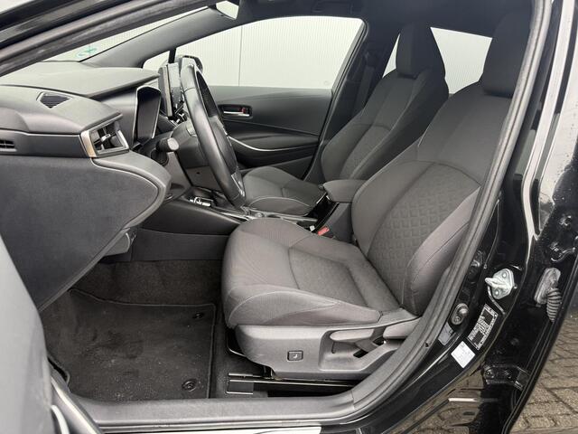 Toyota COROLLA Touring Sports 1.8 Hybrid Dynamic **KEYLESS/ STOELVERWARMING/ APPLE CARPLAY/ LENDENSTEUN VERSTELBAAR/ GARANTIE**
