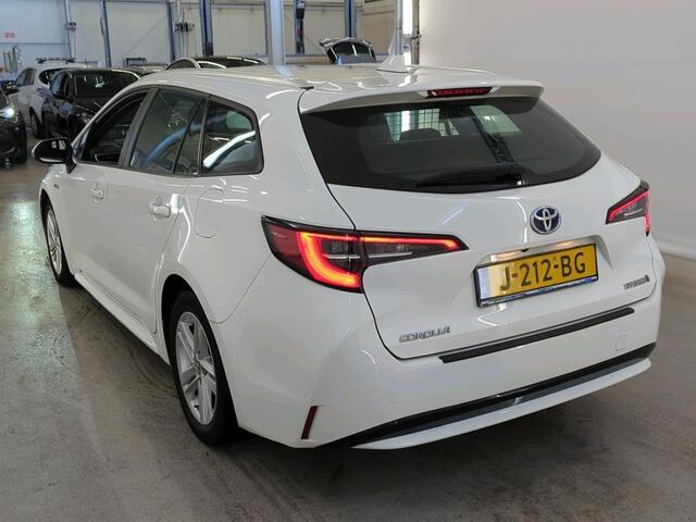 Toyota COROLLA Touring Sports 1.8 Hybrid Active NL-Auto | 1e Eigenaar | Volledig Onderh. | BTW | Camera | Ad Cruise | Full Led | Carplay | DAB | Bots Systeem