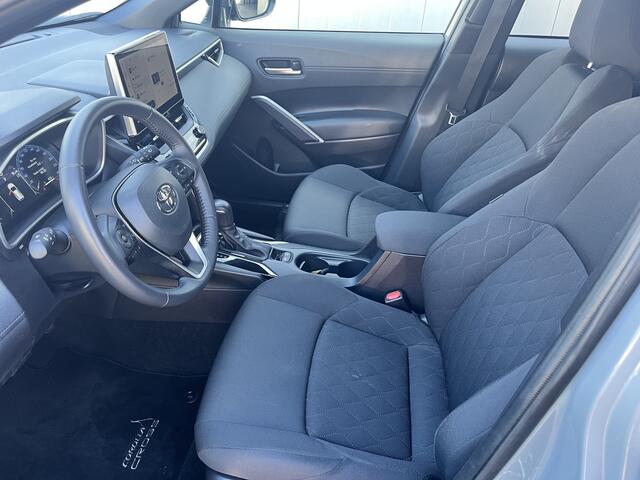 Toyota COROLLA Cross Hybrid 140 Style NL Auto Parkeer sensoren Dodehoek Detectie Navi Carplay