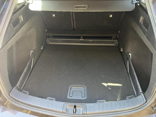 Toyota COROLLA Touring Sports 1.8 Hybrid Business Trekhaak Camera