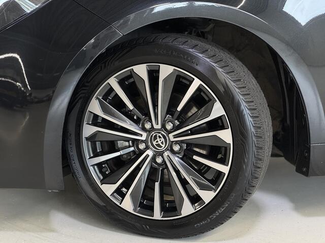 Toyota COROLLA 1.8 Hybrid First Edition | half-leder | Stoelverw. | Qi-lader | Keyless | Full-LED |