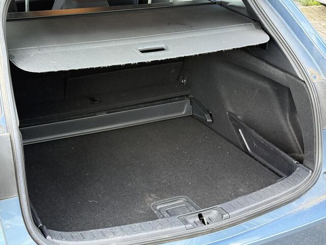 Toyota COROLLA Touring Sports 1.8 Hybrid Active (Ruim & Zuinig) Camera | Navigatie | Dealer Onderhouden