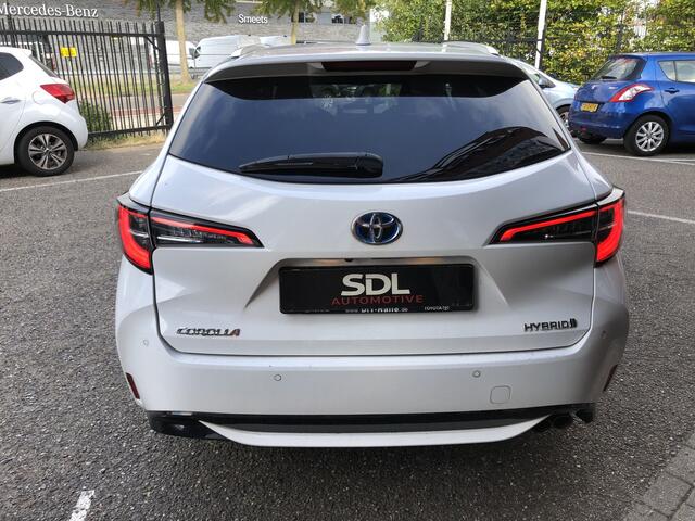 Toyota COROLLA Touring Sports 2.0 Hybrid Style // FULL LED // DODEHOEK // KEYLESS // ADAPT. CRUISE // CLIMA // PDC // STUUR+STOELVERWARMING //
