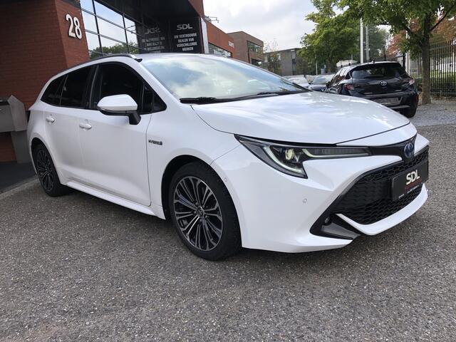 Toyota COROLLA Touring Sports 2.0 Hybrid Style // FULL LED // DODEHOEK // KEYLESS // ADAPT. CRUISE // CLIMA // PDC // STUUR+STOELVERWARMING //