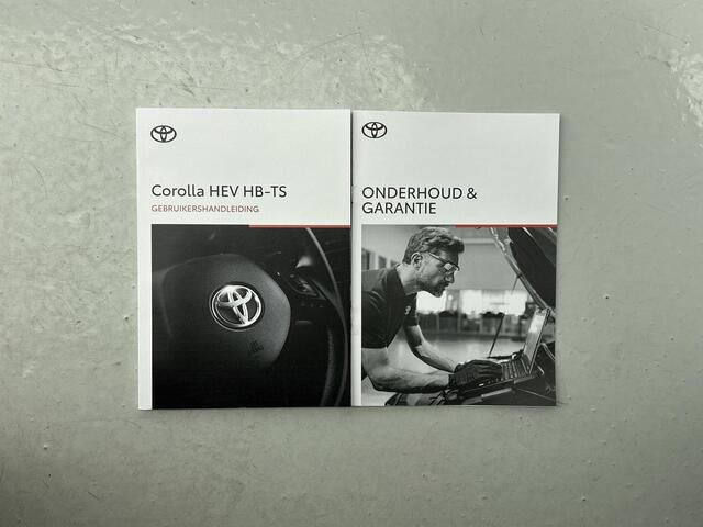 Toyota COROLLA Touring Sports Hybrid 140 Active Navigatie | Adap. Cruise Control | Climate Control