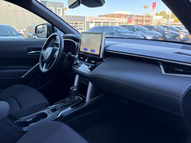 Toyota COROLLA Cross Hybrid 140 Style