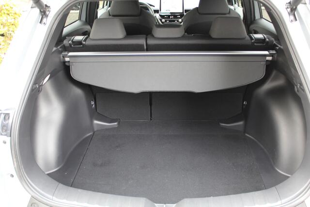 Toyota COROLLA Cross 1.8 Hybrid 140 Style Plus | Rijklaar | Stoel-/stuurverw. | El.achterklep | Keyless | Adap.cruise | LED | Parkeersens. v+a | Apple/Android | Navi